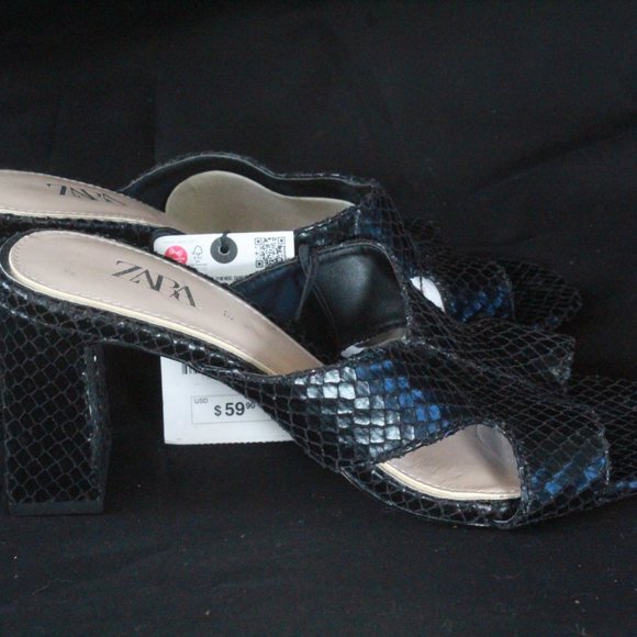 NEW ZARA BLACK SNAKE LEATHER SLIDE MULE SANDALS - Picture 5 of 5